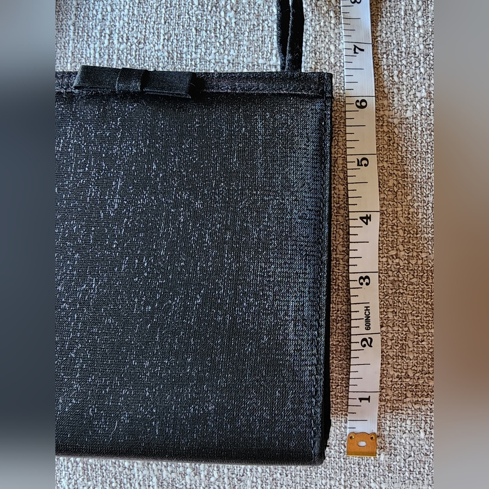 Little Black Purse.  Perfect for a night out on the town. - Picture 4 of 5